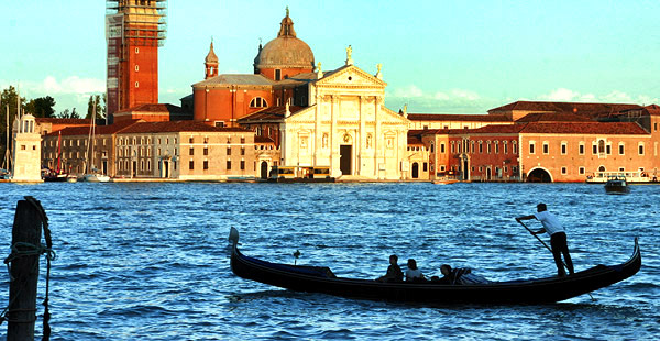 Boat, ship, kayak, canoe, gondola images