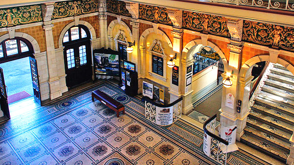 Dunedin railway station, South Island, New Zealand photo tour image