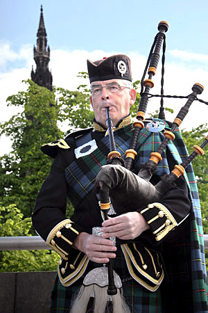 Bagpiper, Scotland, UK